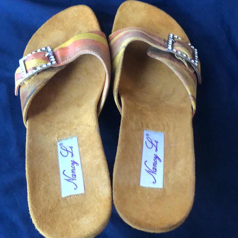 Nancy Li Low Heel Sliders - Picture 7 of 10